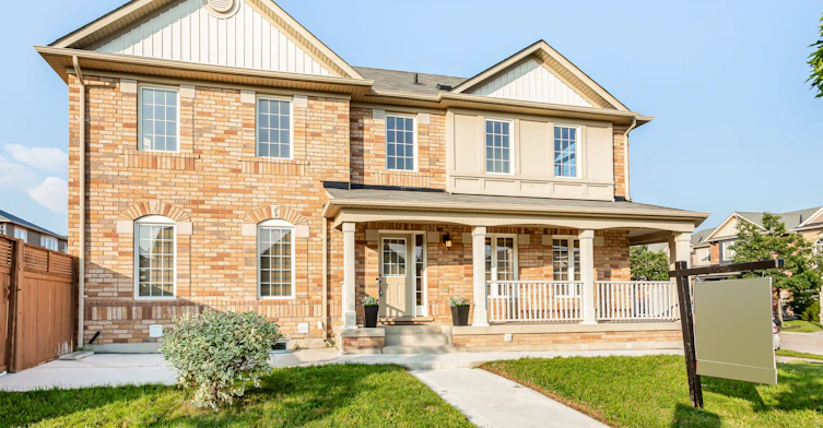 689 Ambroise Crescent N, Milton, ON, L9T 0M4 - 2