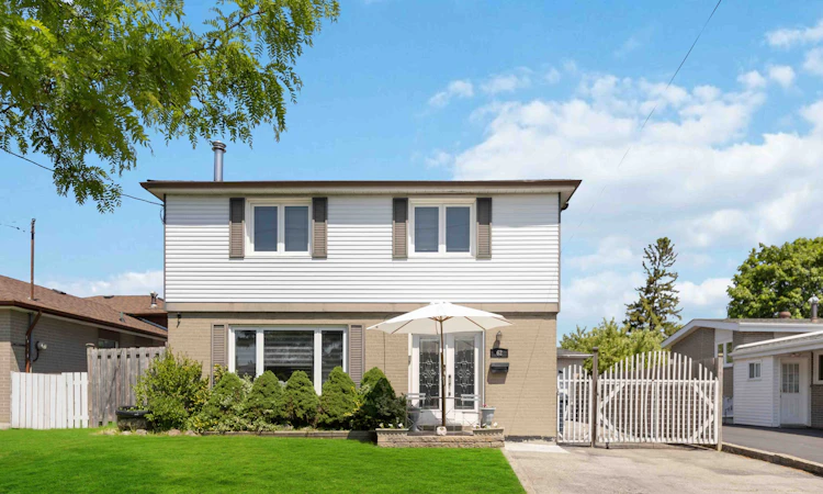 62 Secroft Crescent