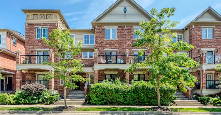 #8-2464 Post Road, Oakville, ON, L6H 0J2