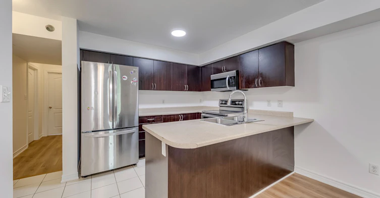 #8-2464 Post Road, Oakville, ON, L6H 0J2 - 11