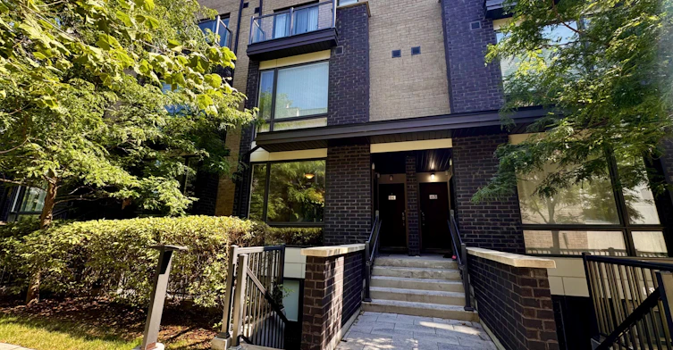 62-28 Fieldway Road, Toronto, ON, M8Z 0E3 - 2