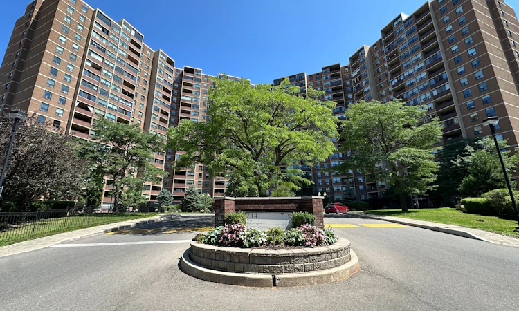 1507-716 The West Mall N/A