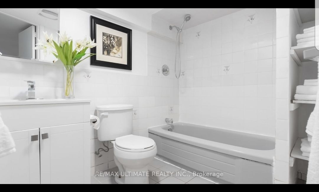 Lower-1133 Dufferin Street, Toronto, ON, M6H 4B7 - 6