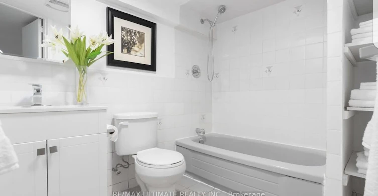 Lower-1133 Dufferin Street, Toronto, ON, M6H 4B7 - 6