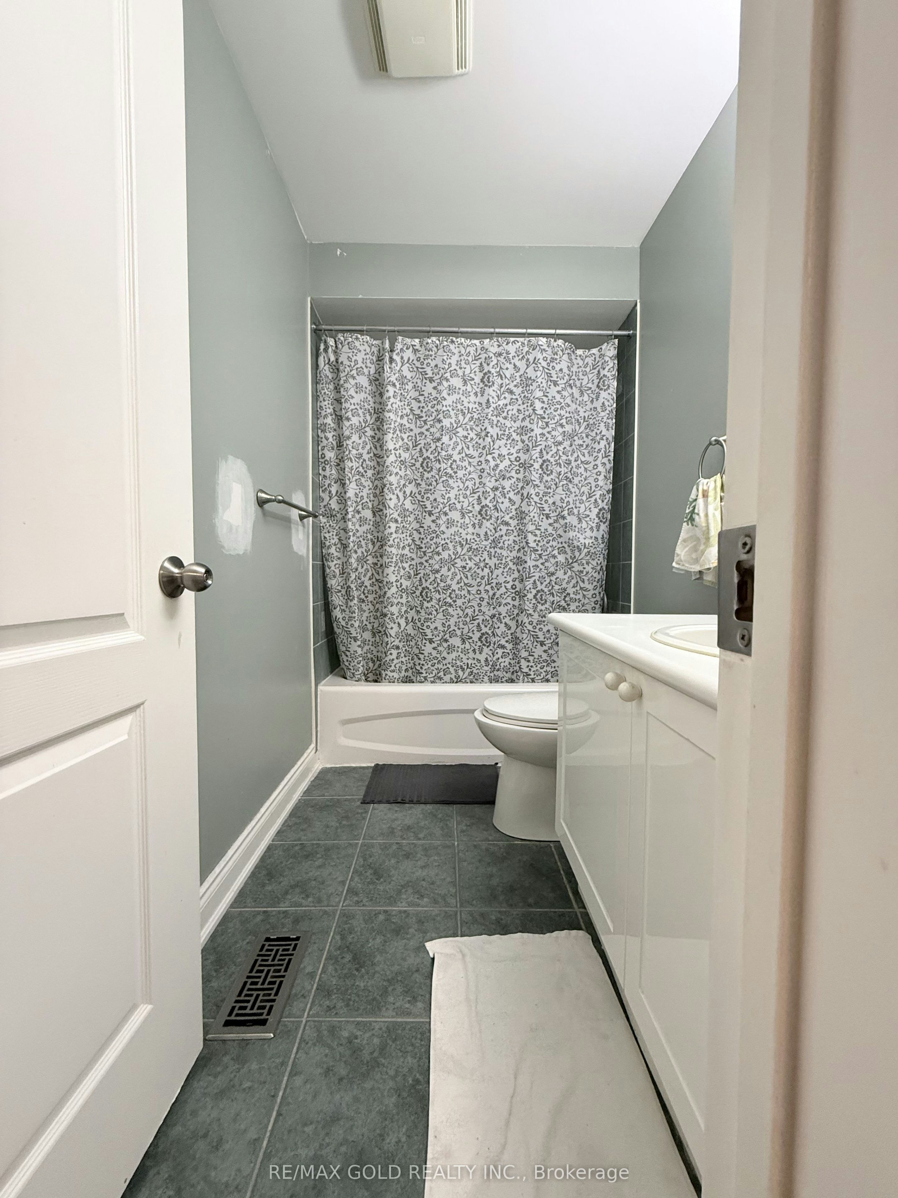 24 Junction Crescent, Brampton, ON, L7A 2G6 - 19