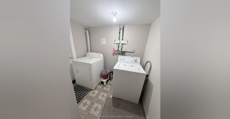 24 Junction Crescent, Brampton, ON, L7A 2G6 - 16