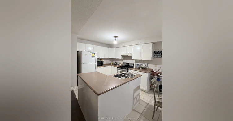 24 Junction Crescent, Brampton, ON, L7A 2G6 - 5