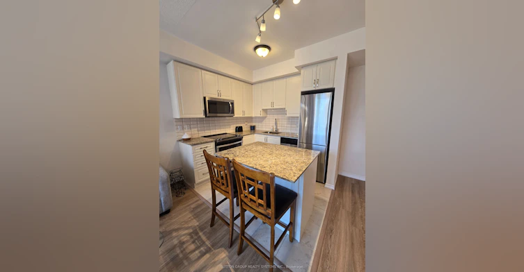 126-34 Fieldway Road, Toronto, ON, M8Z 0E3 - 4