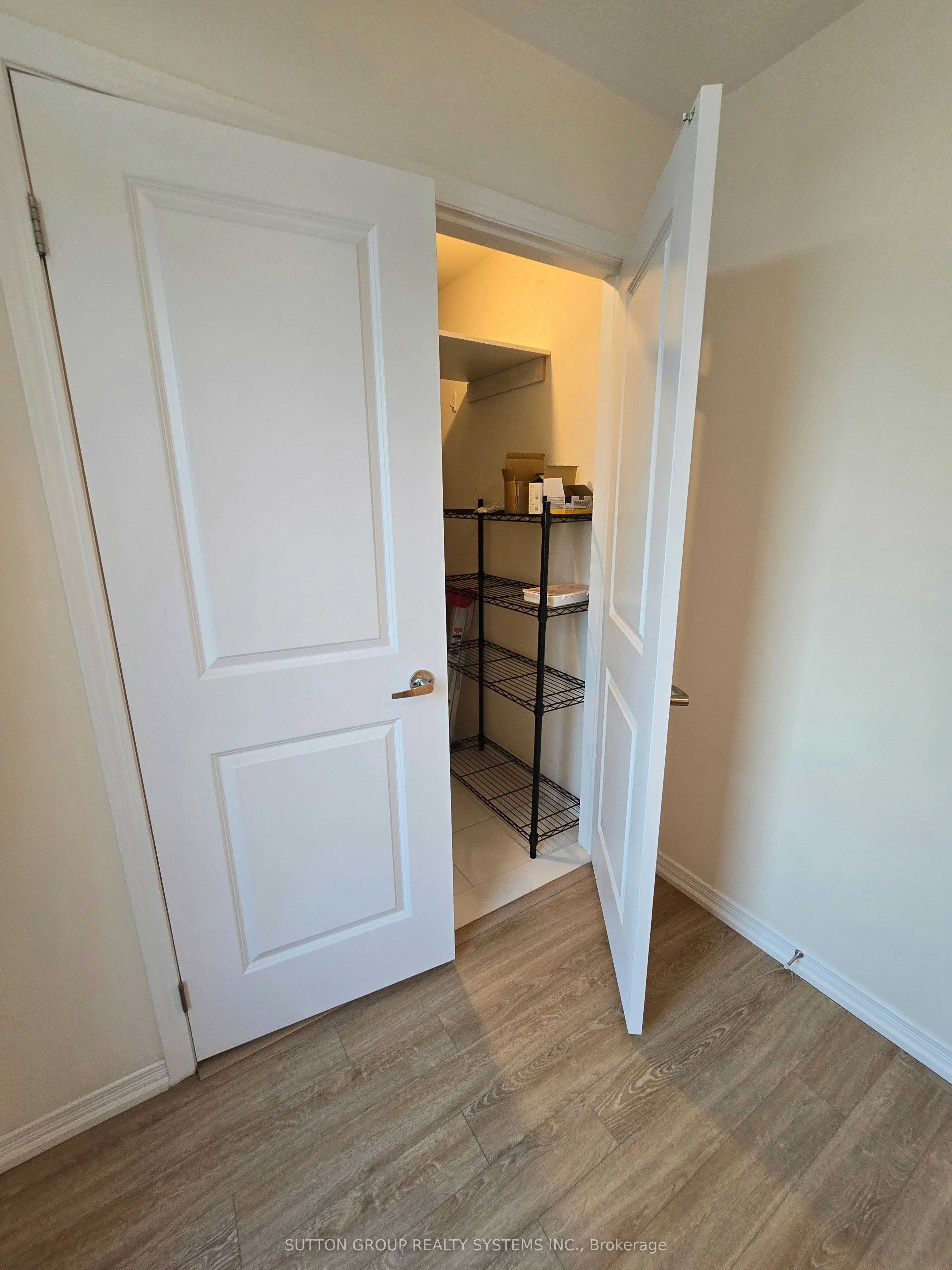 126-34 Fieldway Road, Toronto, ON, M8Z 0E3 - 20