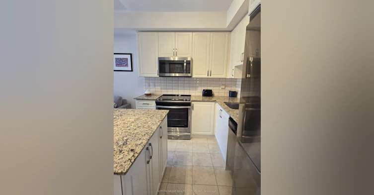 126-34 Fieldway Road, Toronto, ON, M8Z 0E3 - 5