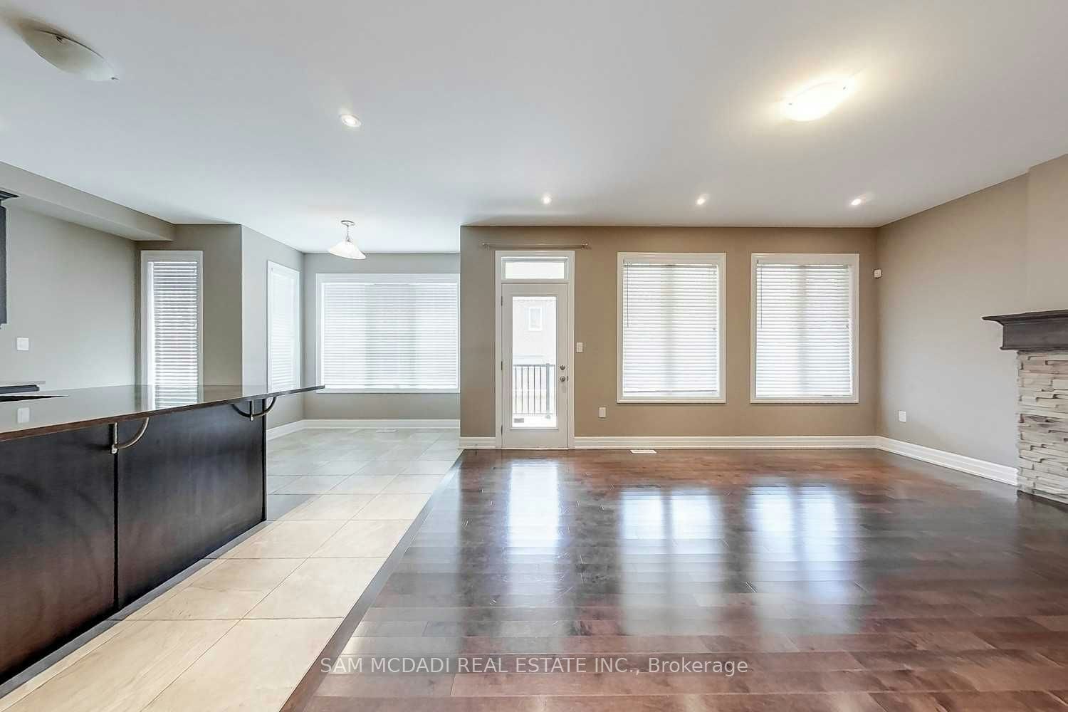 Upper-190 Culp Trail, Oakville, ON, L6M 0W2 - 4