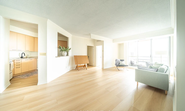 1707-1 Belvedere Court