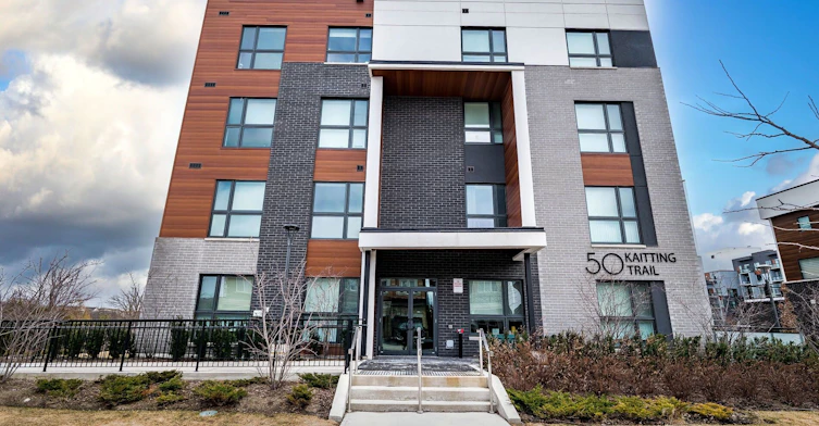 409-50 Kaitting Trail, Oakville, ON, L6M 5N3 - 3