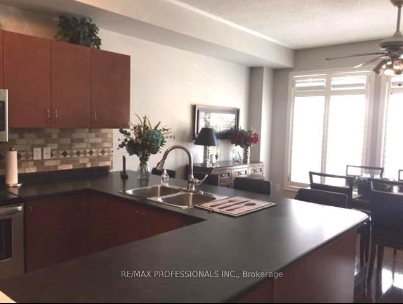 3-2351 Lakeshore Road W, Oakville, ON, L6L 1H4 - 9