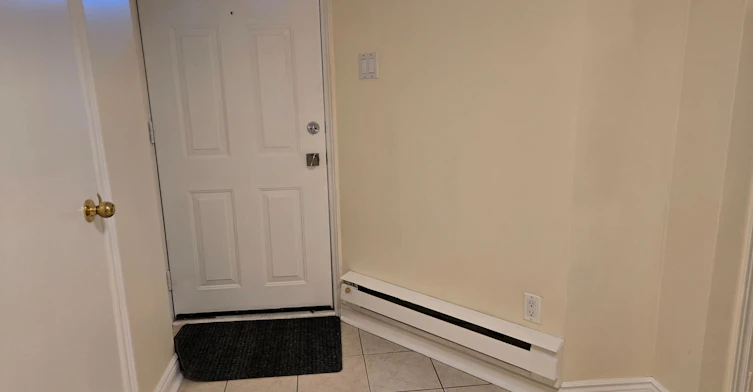 Basement-20 Edna Avenue, Toronto, ON, M6P 1B8 - 5