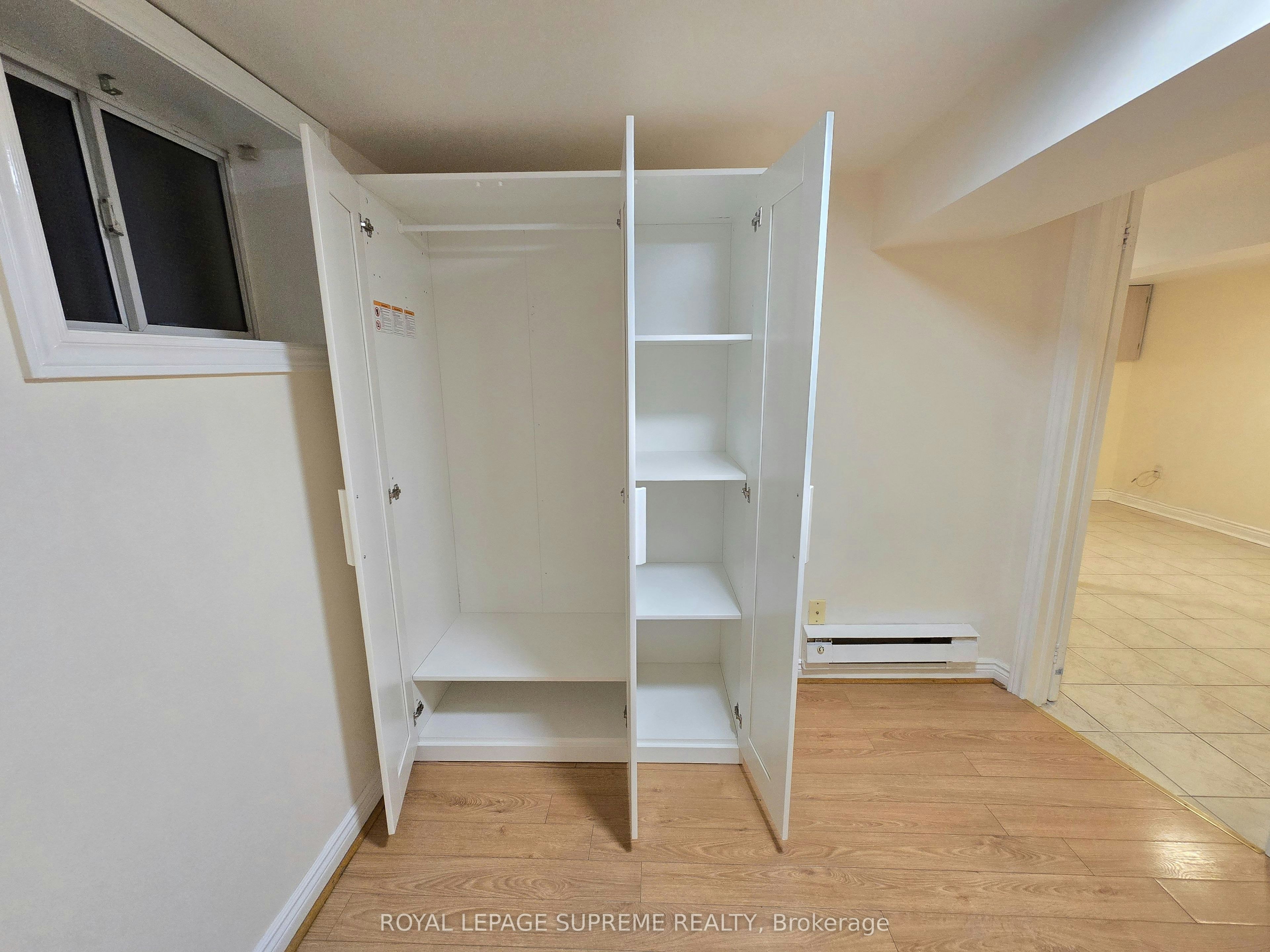 Basement-20 Edna Avenue, Toronto, ON, M6P 1B8 - 17
