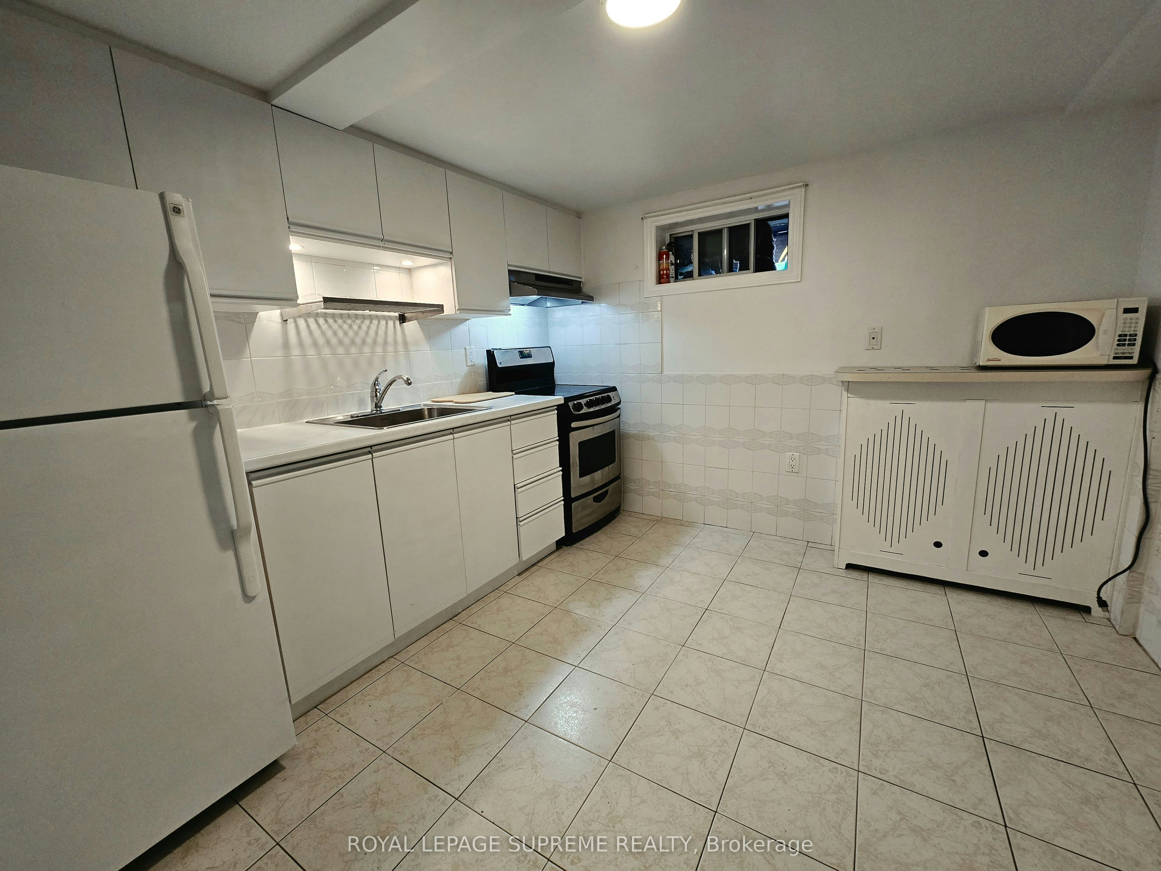 Basement-20 Edna Avenue, Toronto, ON, M6P 1B8 - 14