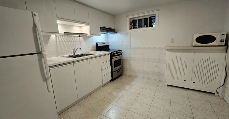 Basement-20 Edna Avenue, Toronto, ON, M6P 1B8 - 14
