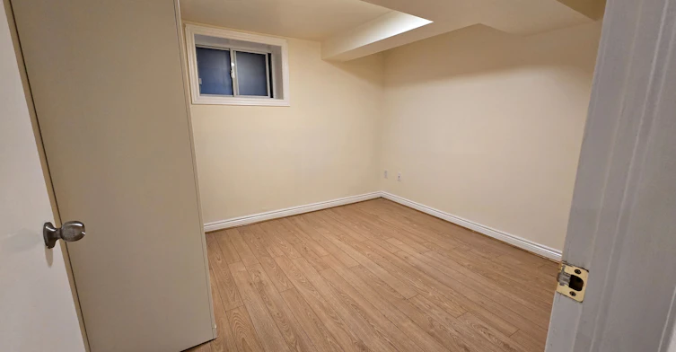 Basement-20 Edna Avenue, Toronto, ON, M6P 1B8 - 4