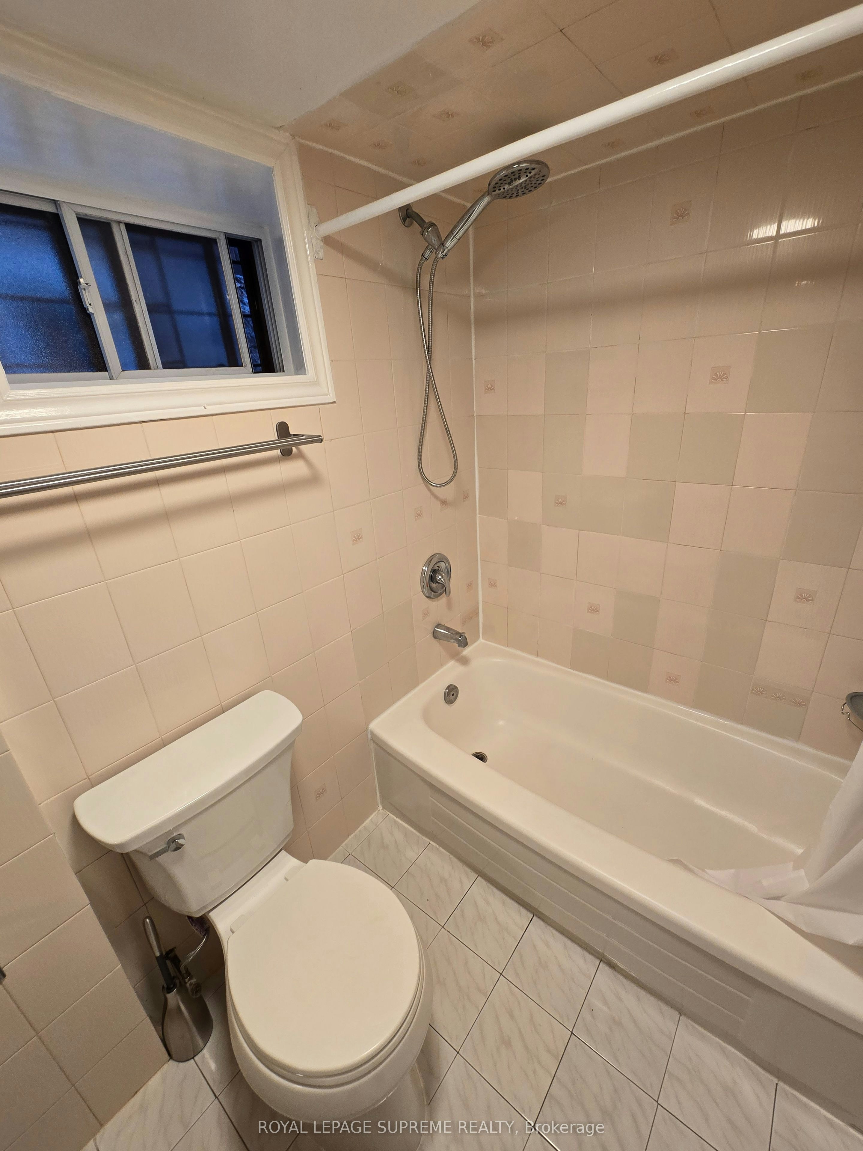 Basement-20 Edna Avenue, Toronto, ON, M6P 1B8 - 9