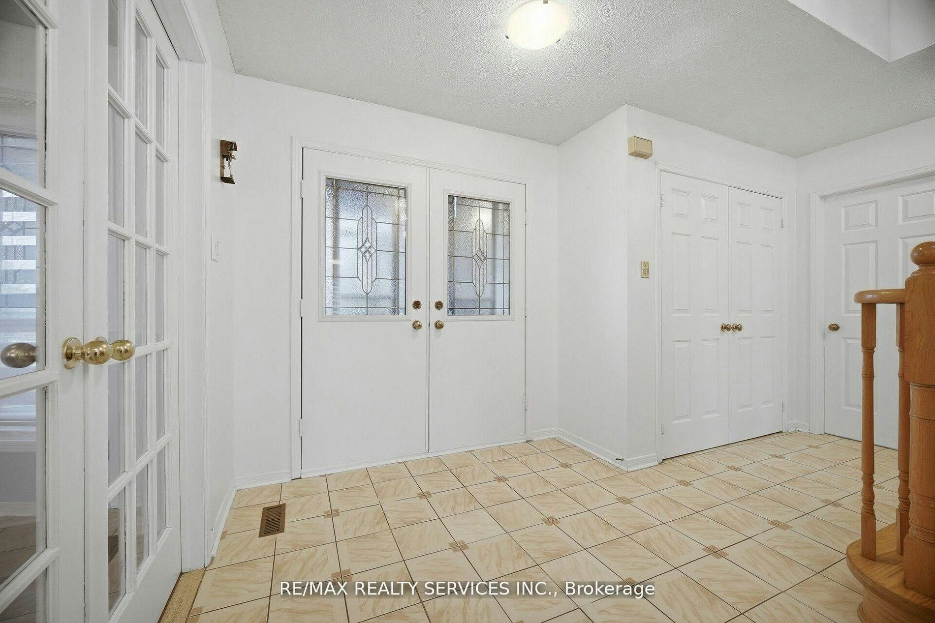 62 Fernbrook Crescent, Brampton, ON, L6Z 3N7 - 5