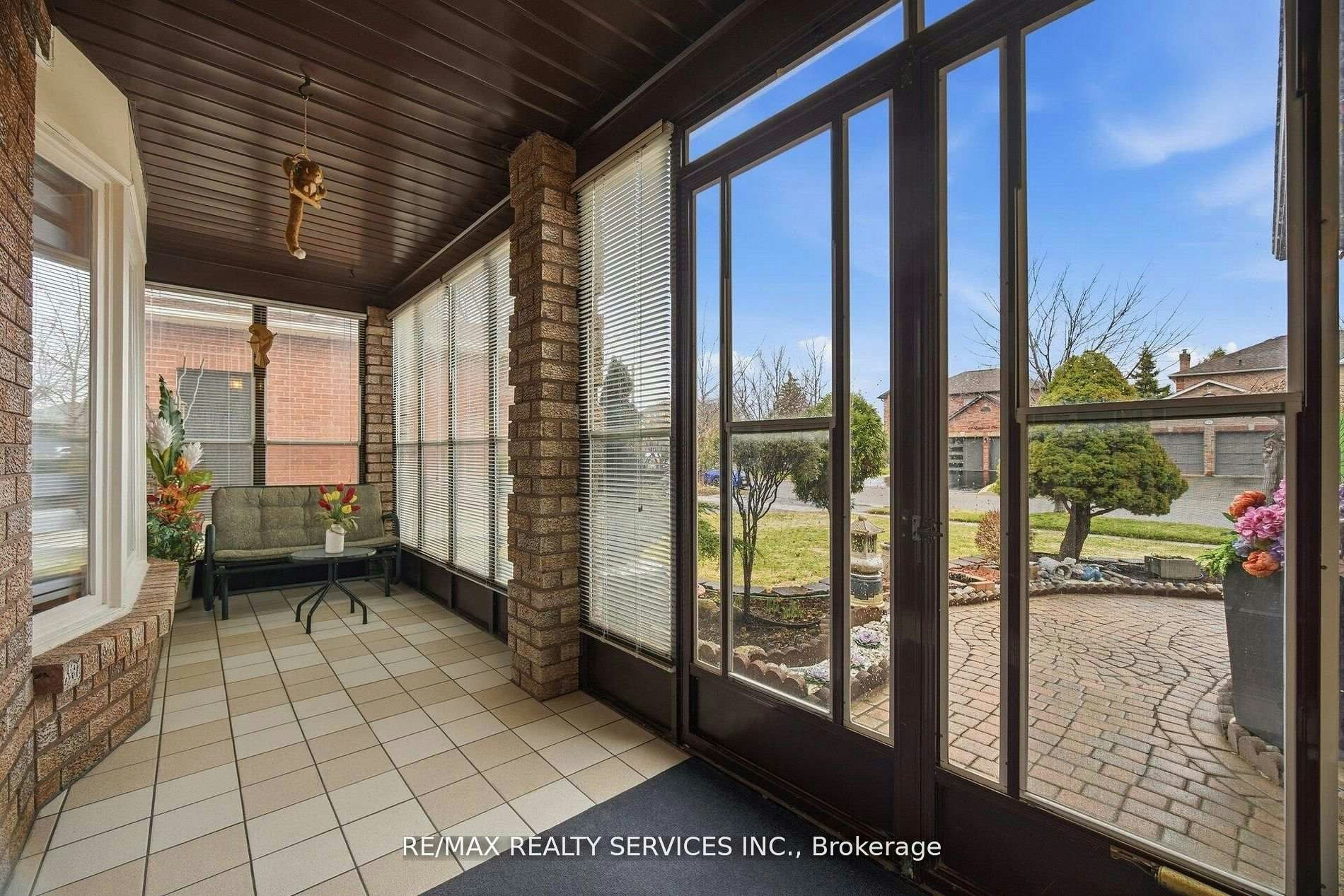 62 Fernbrook Crescent, Brampton, ON, L6Z 3N7 - 4