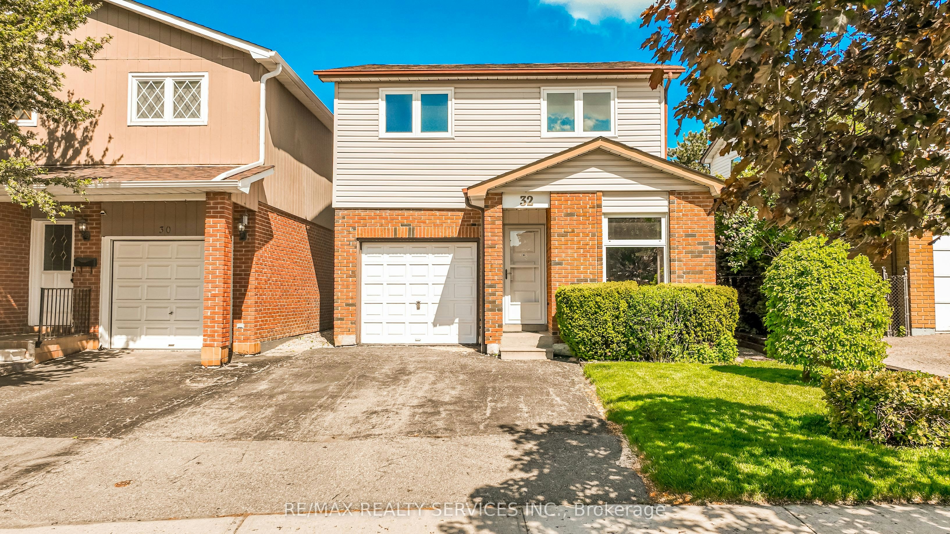 32 Winterfold Drive, Brampton, ON, L6V 3T2
