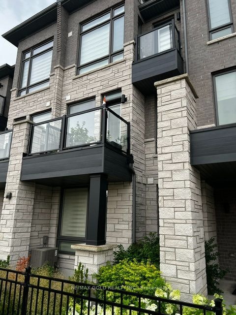 18-9430 The Gore Road, Brampton, ON, L6P 4P9