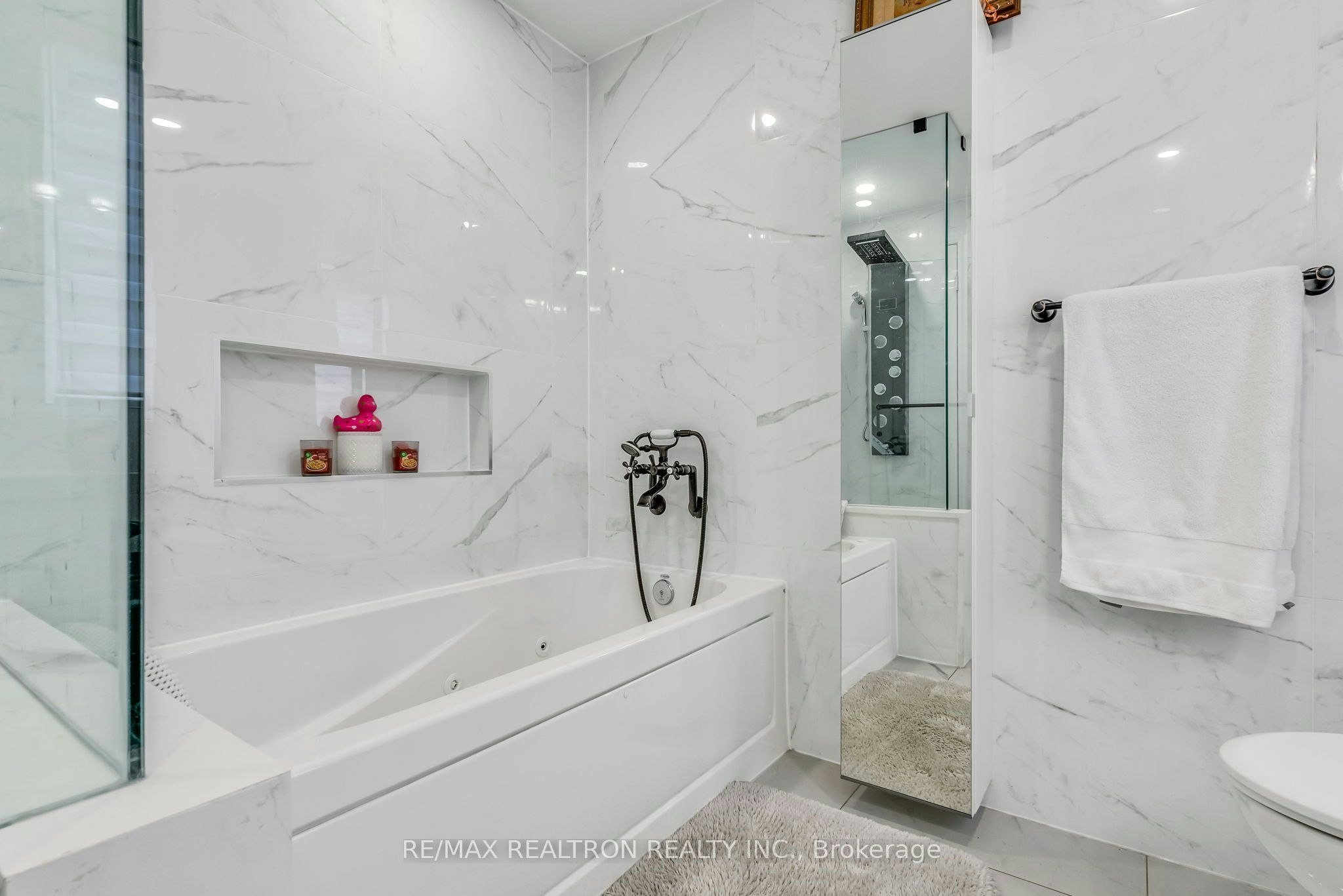 89 Beaconsfield Avenue, Brampton, ON, L6Y 4R6 - 33