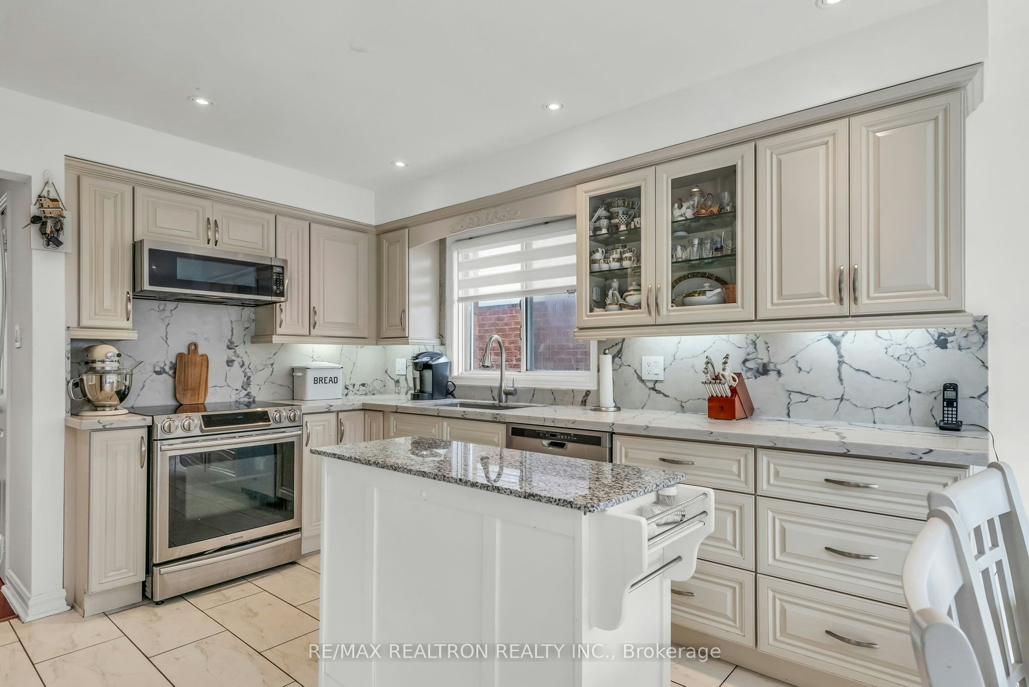 89 Beaconsfield Avenue, Brampton, ON, L6Y 4R6 - 16