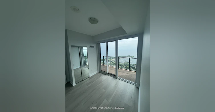 4910-30 Shore Breeze Drive, Toronto, ON, M8V 0J1 - 10
