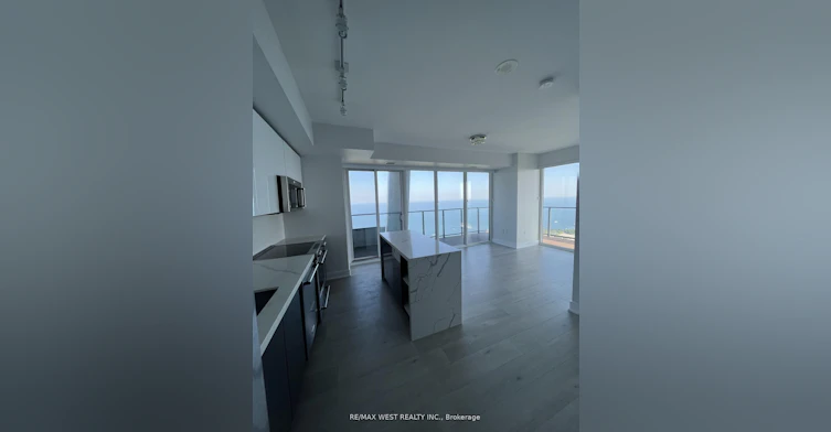 4910-30 Shore Breeze Drive, Toronto, ON, M8V 0J1 - 3
