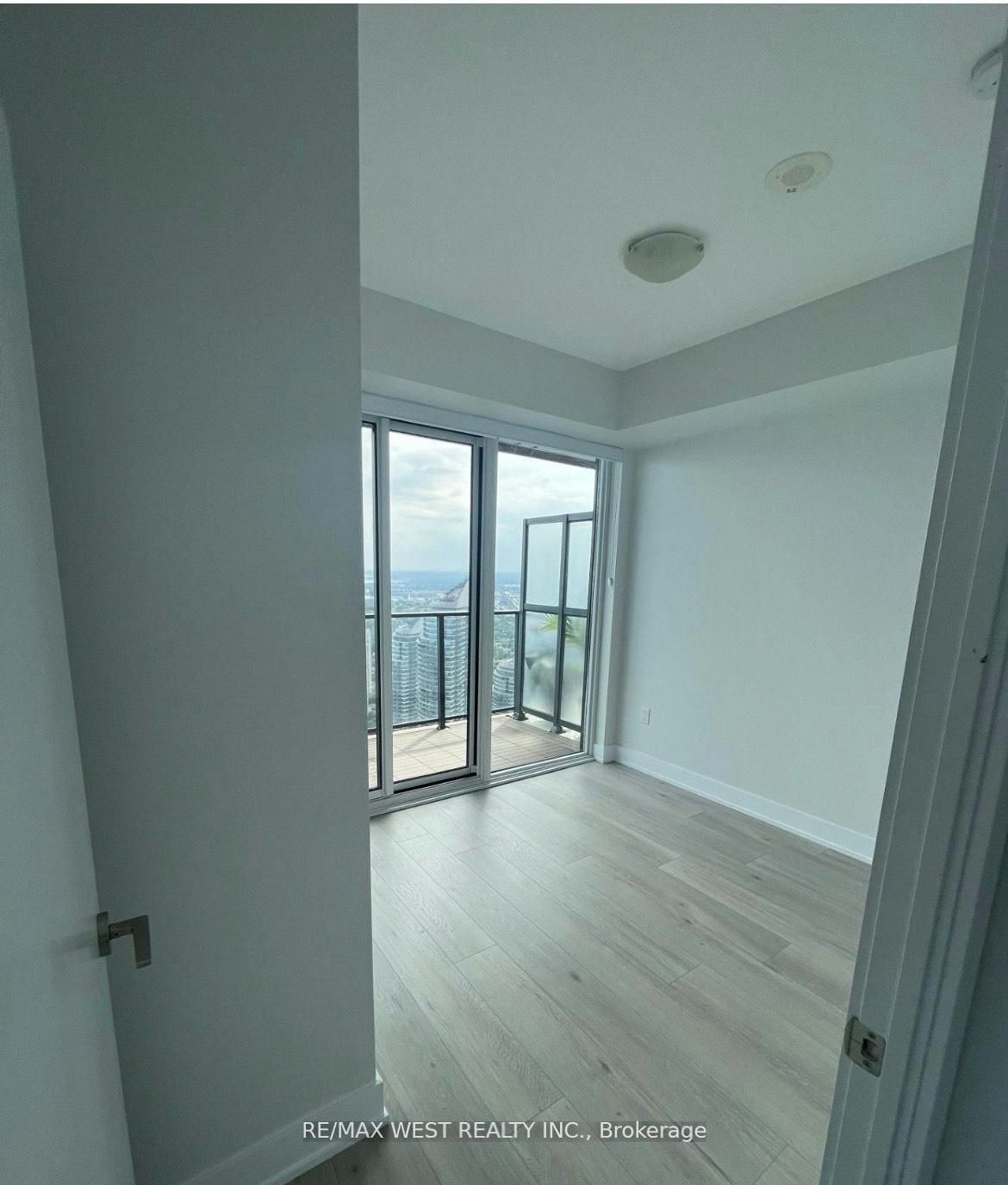4910-30 Shore Breeze Drive, Toronto, ON, M8V 0J1 - 13