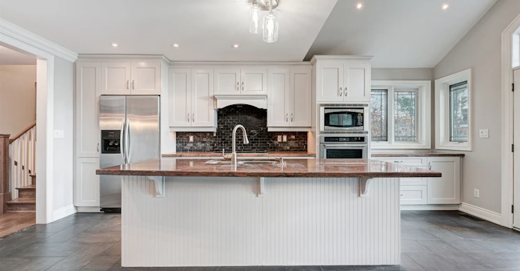 64 Ravensbourne Crescent, Toronto, ON, M9A 2A8 - 7