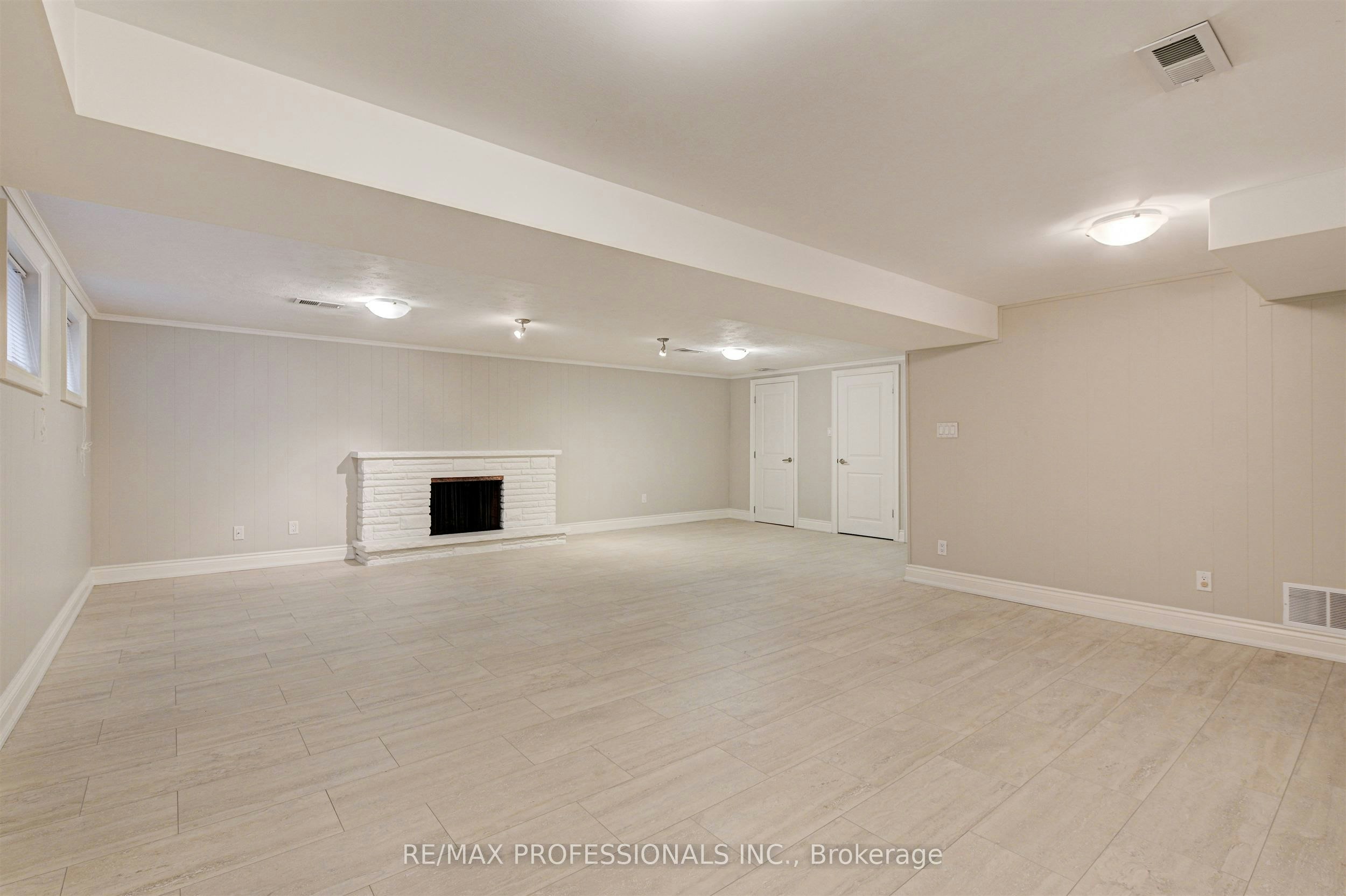 64 Ravensbourne Crescent, Toronto, ON, M9A 2A8 - 20