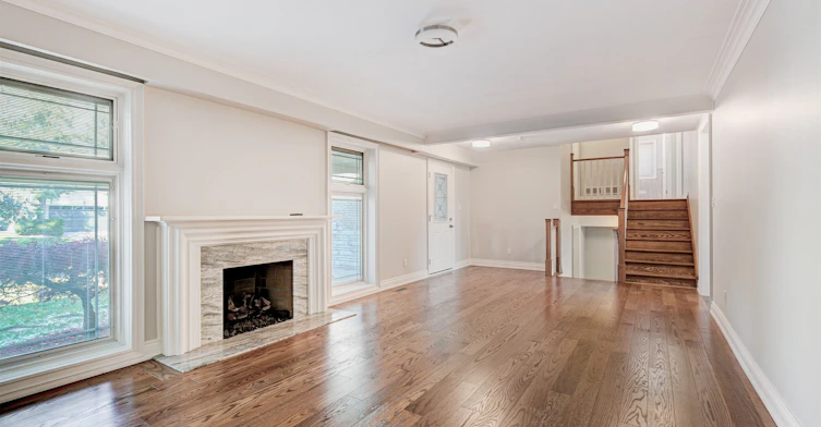 64 Ravensbourne Crescent, Toronto, ON, M9A 2A8 - 6