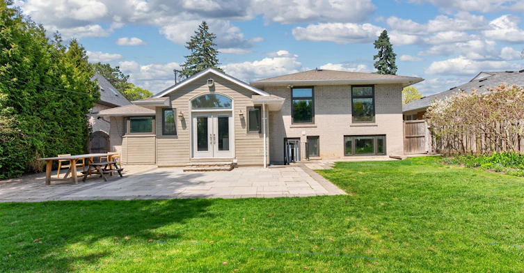 64 Ravensbourne Crescent, Toronto, ON, M9A 2A8 - 27