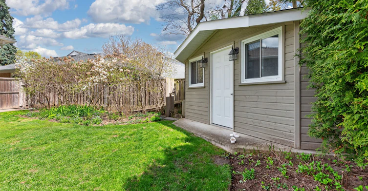 64 Ravensbourne Crescent, Toronto, ON, M9A 2A8 - 26