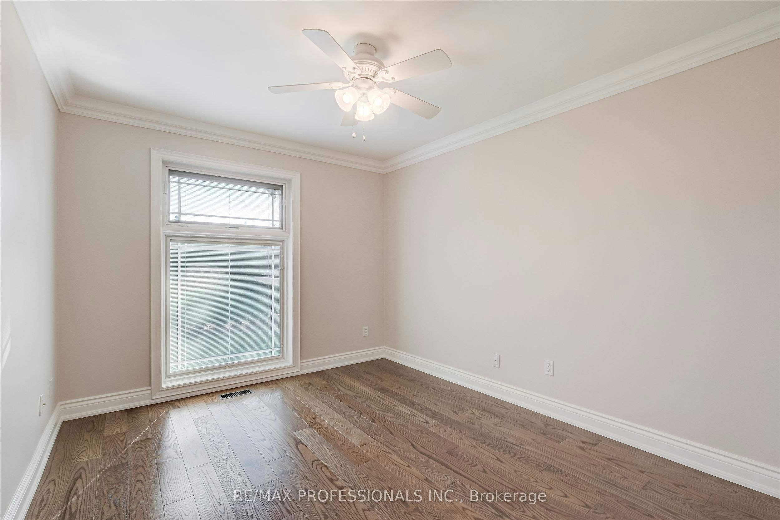 64 Ravensbourne Crescent, Toronto, ON, M9A 2A8 - 17
