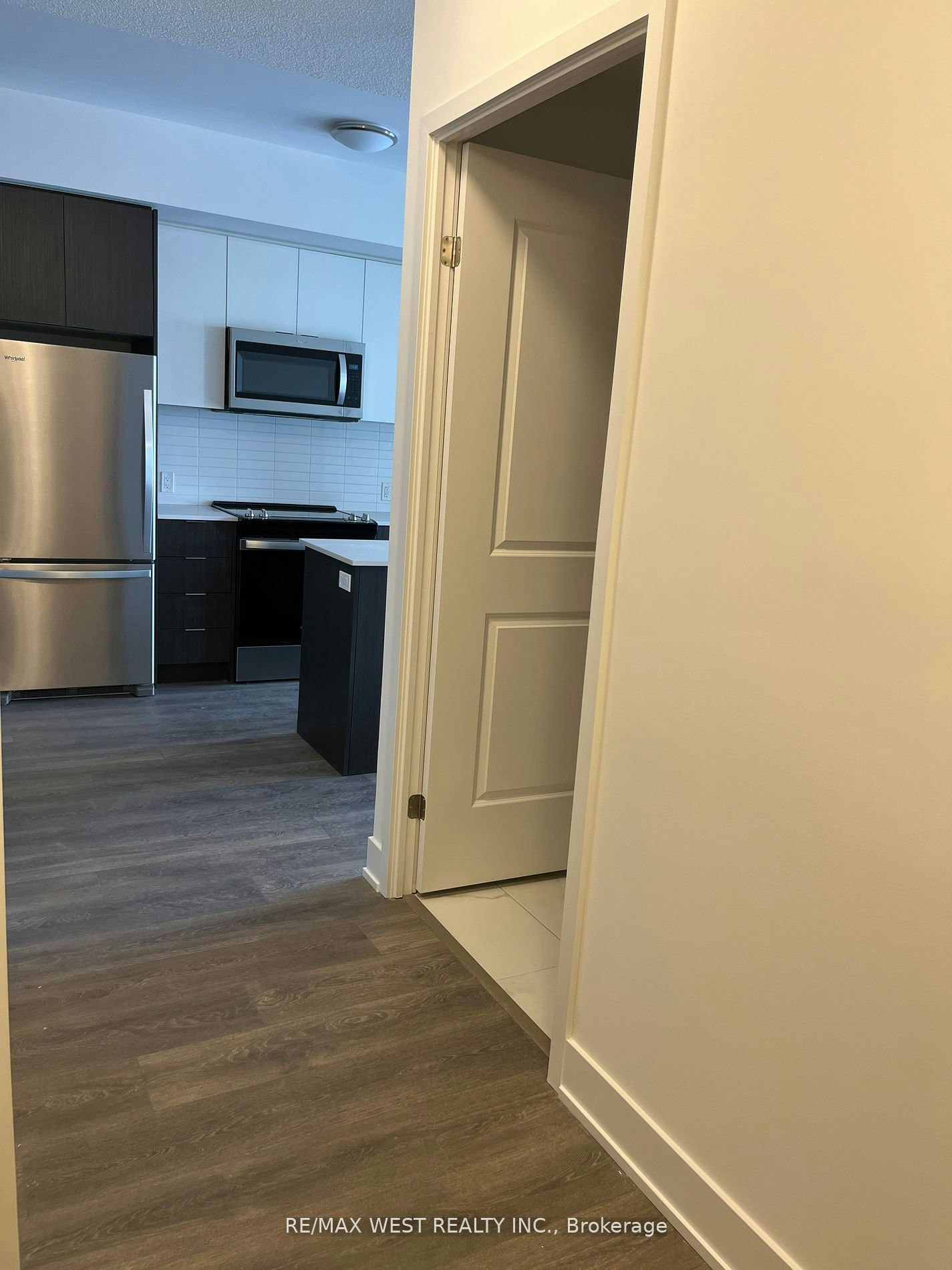 506W-202 Burhamthorpe Road E, Mississauga, ON, L5A 0B2 - 5