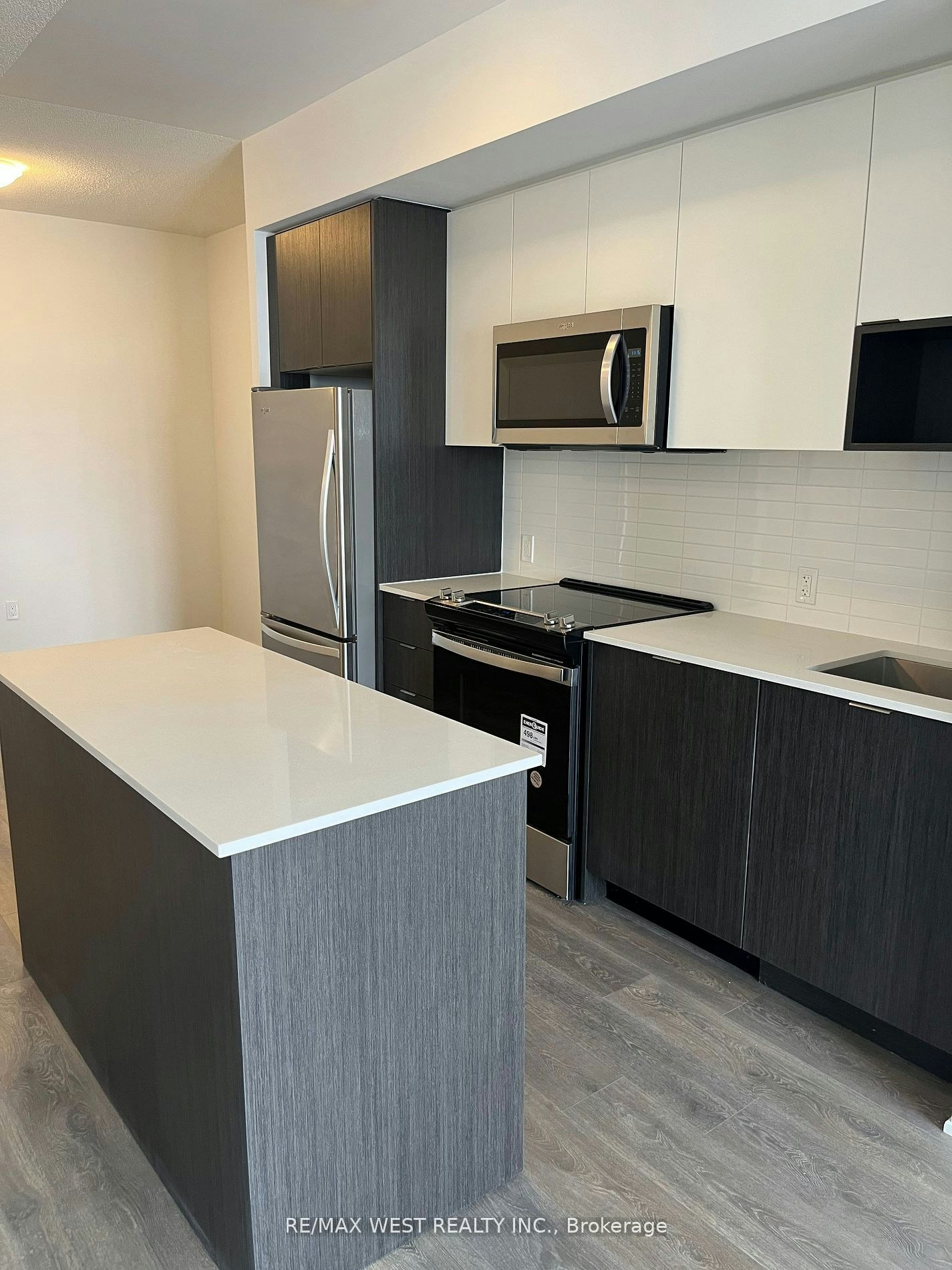 506W-202 Burhamthorpe Road E, Mississauga, ON, L5A 0B2 - 4