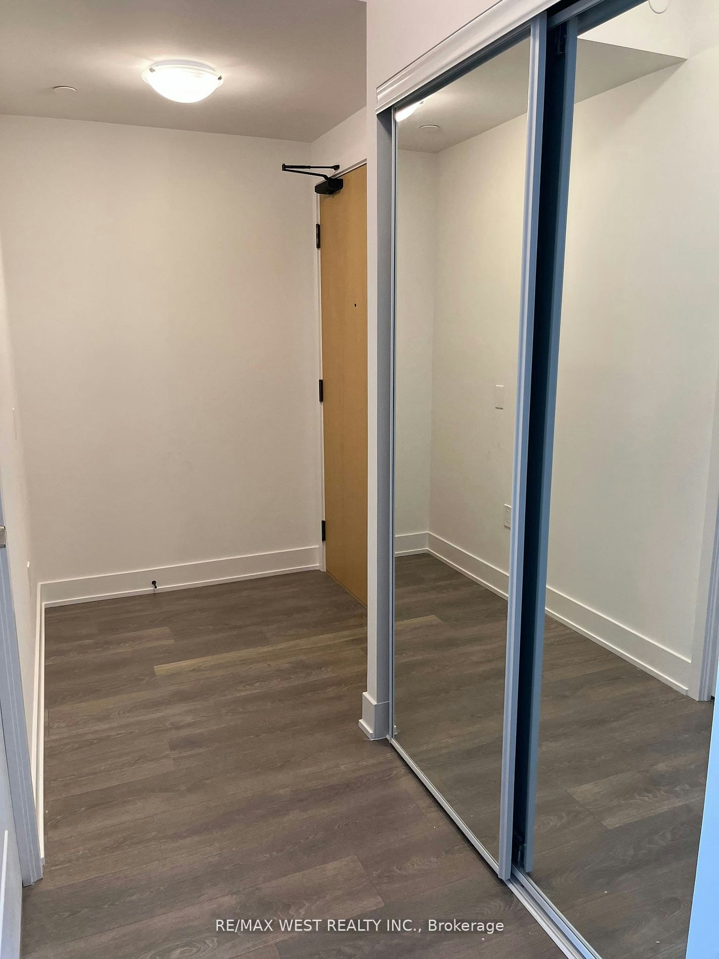 506W-202 Burhamthorpe Road E, Mississauga, ON, L5A 0B2 - 6
