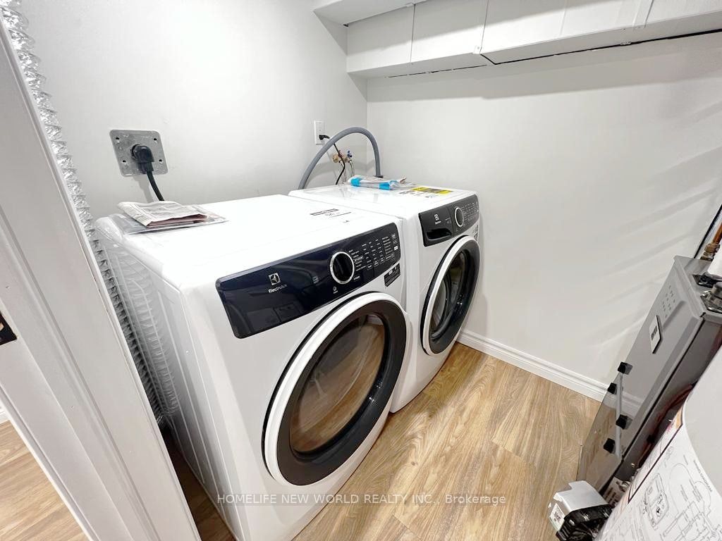 Lower-3 Roblocke Avenue, Toronto, ON, M6G 3R6 - 6