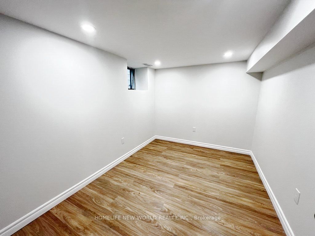 Lower-3 Roblocke Avenue, Toronto, ON, M6G 3R6 - 3
