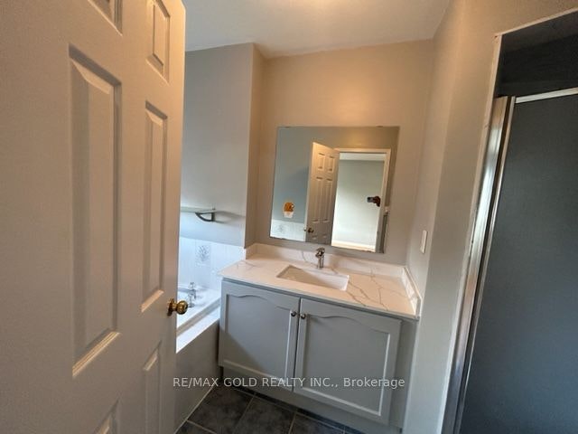 6863 Apex Court, Mississauga, ON, L5N 7H6 - 11