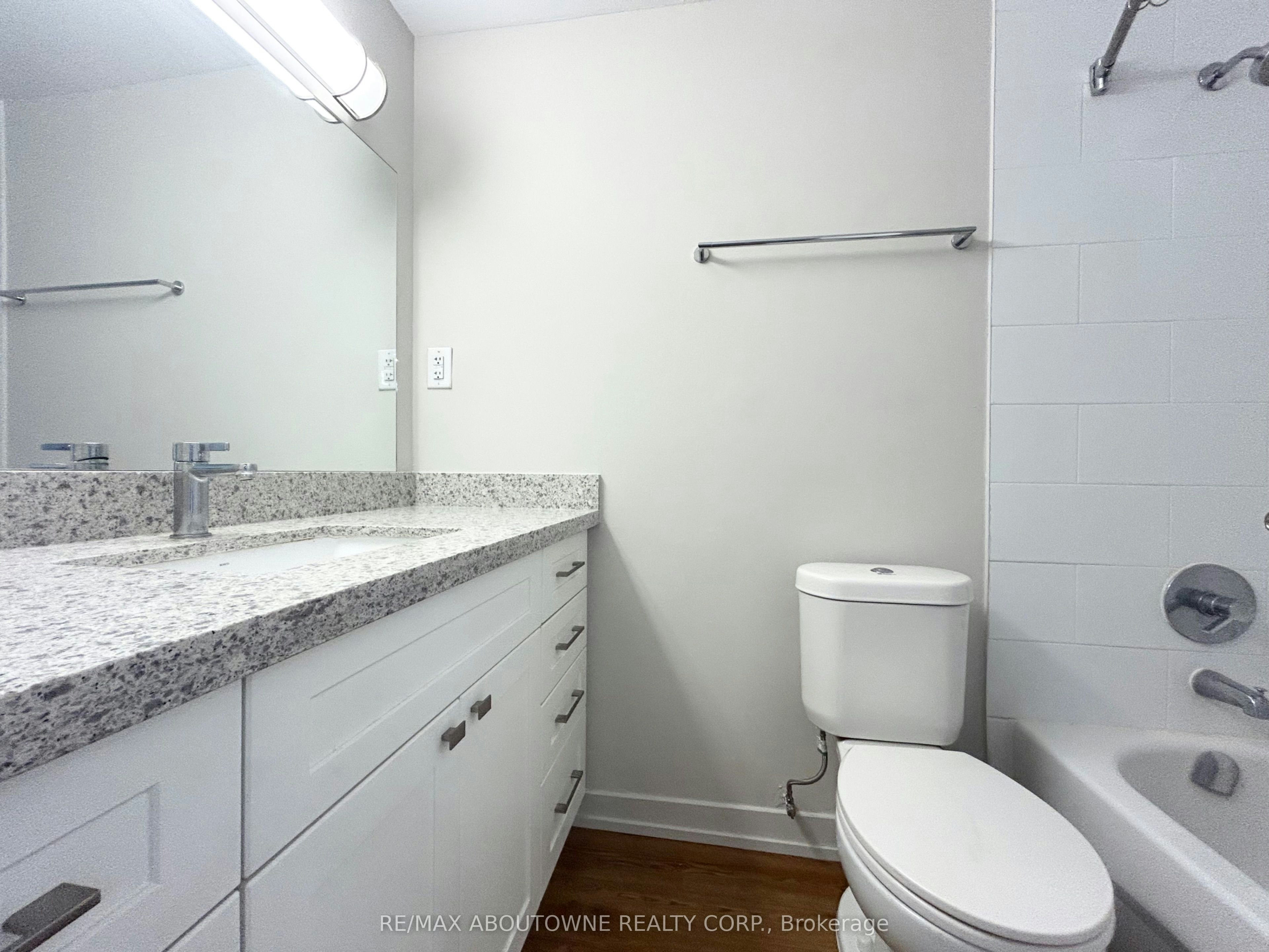 1110-82 Millside Drive, Milton, ON, L9T 4A1 - 10