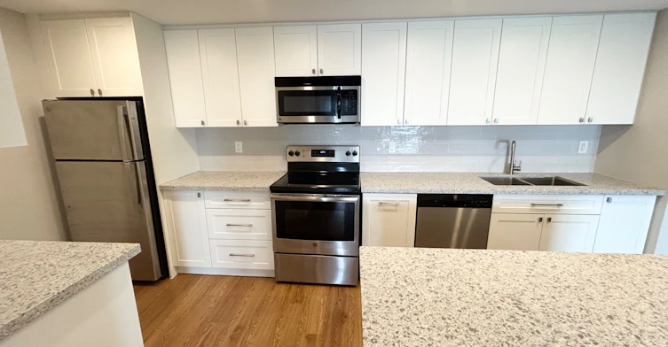 1110-82 Millside Drive, Milton, ON, L9T 4A1 - 7