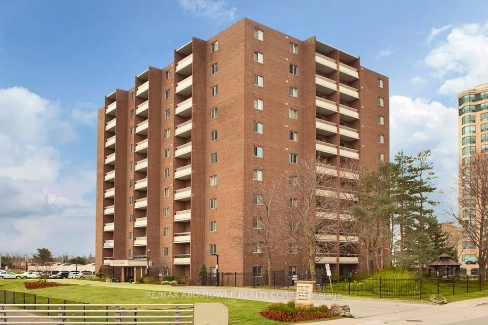 1110-82 Millside Drive, Milton, ON, L9T 4A1