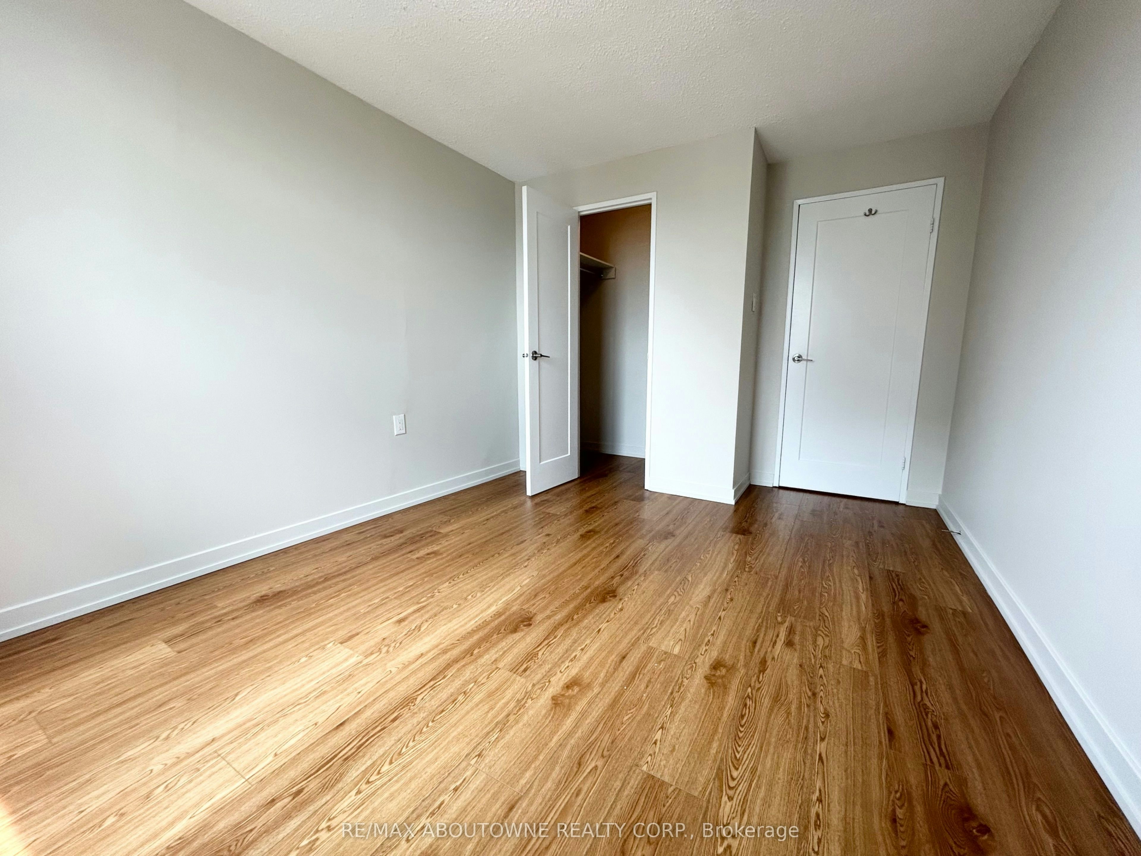 1110-82 Millside Drive, Milton, ON, L9T 4A1 - 12