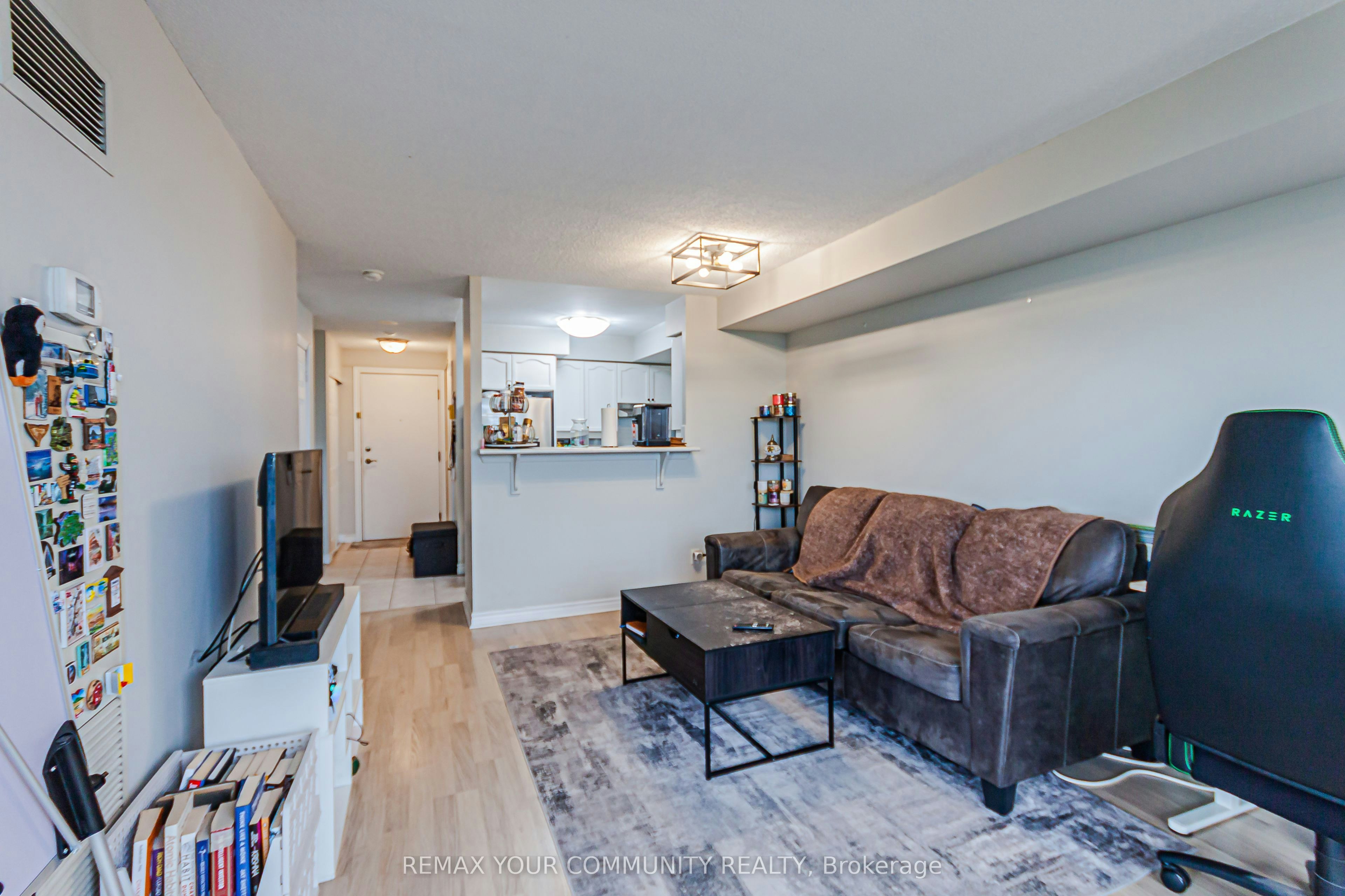 303-710 Humberwood Boulevard, Toronto, ON, M9W 7J4 - 8